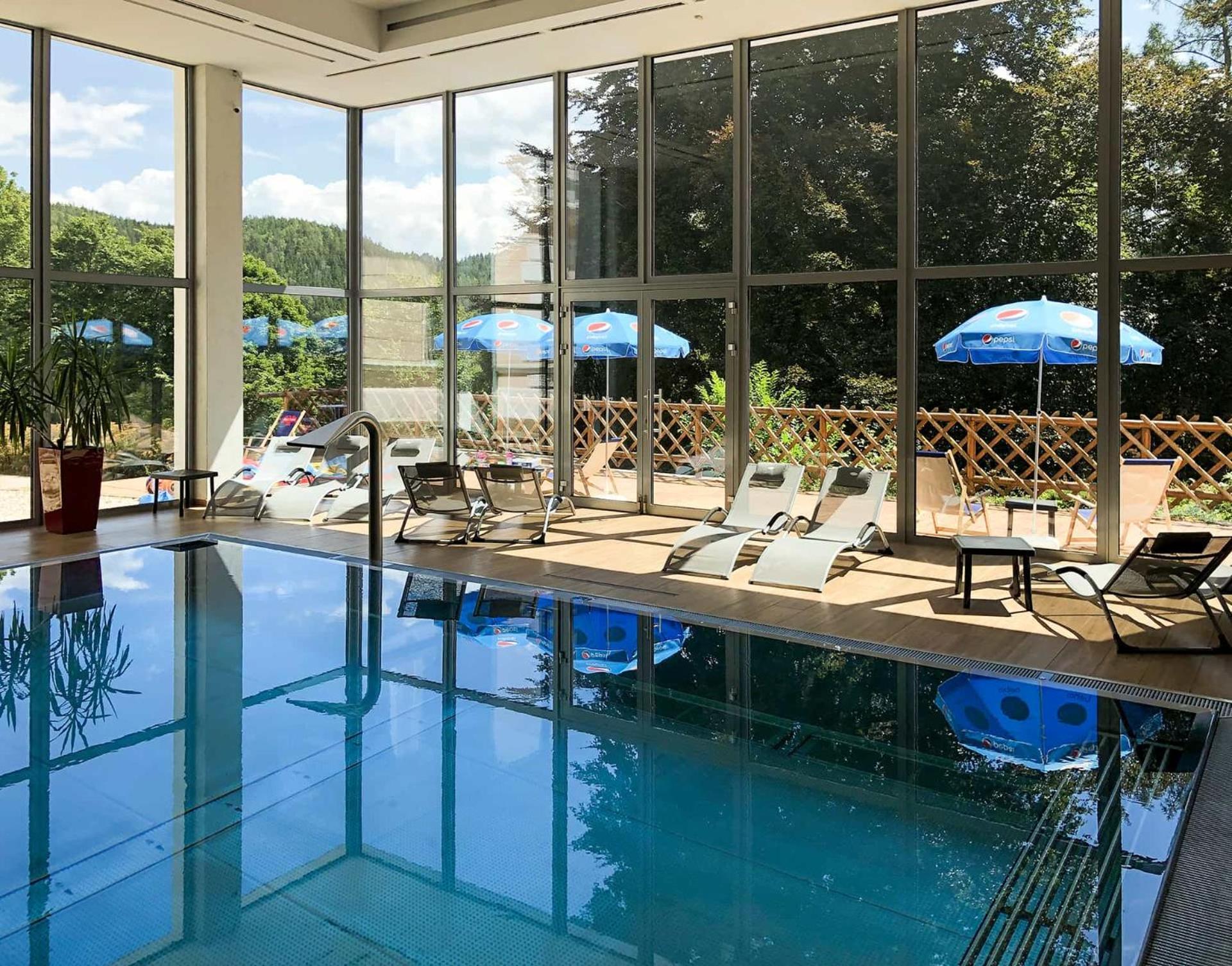 Hotel Chateau Cihelny Карлови Вари Екстериор снимка